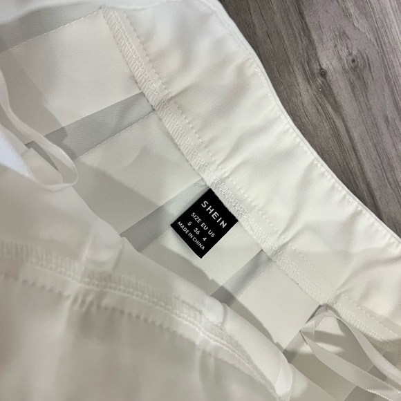 Trend skirts 🩵🤍 - Picture 3 of 3